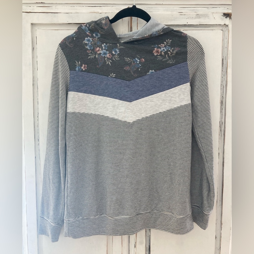 Maurice’s striped and flower pattern hoodie. Lightweight. Size XS.